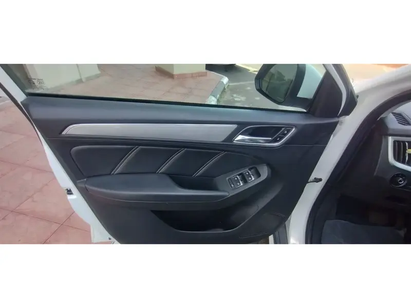 MG RX5 2019 11