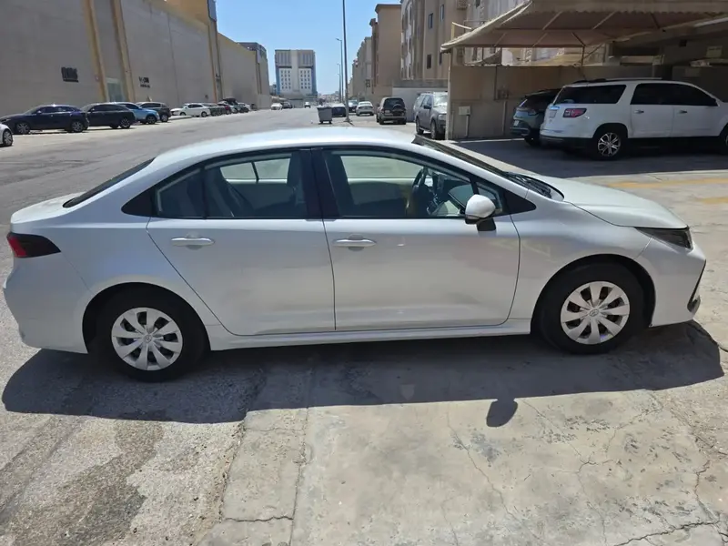 Toyota Corolla 2020 4