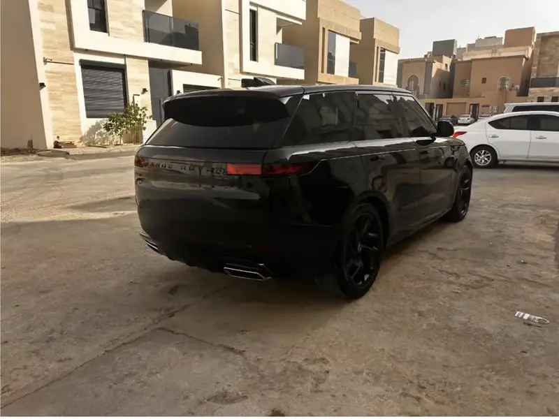 رنج روفر سبورت 2024 9