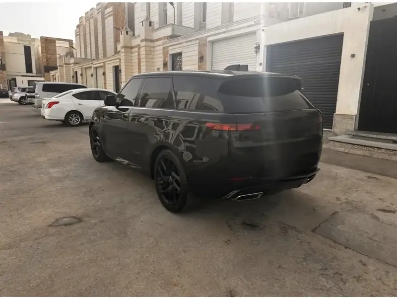رنج روفر سبورت 2024 13