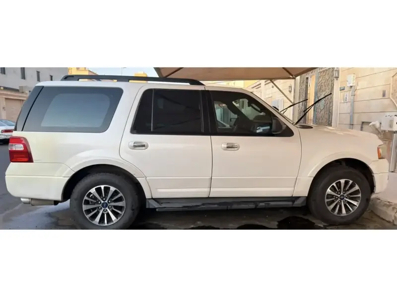 Ford Expedition 2015 10
