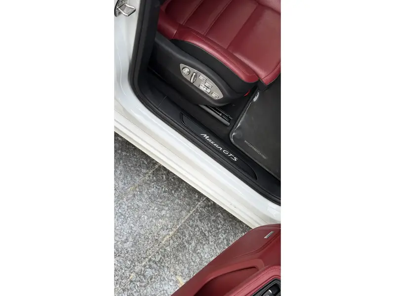 Porsche Macan 2023 11