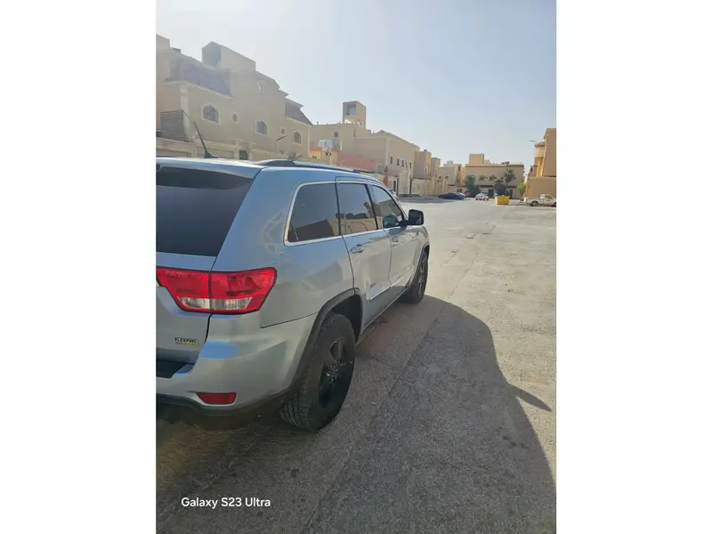 Jeep Grand Cherokee 2013 9