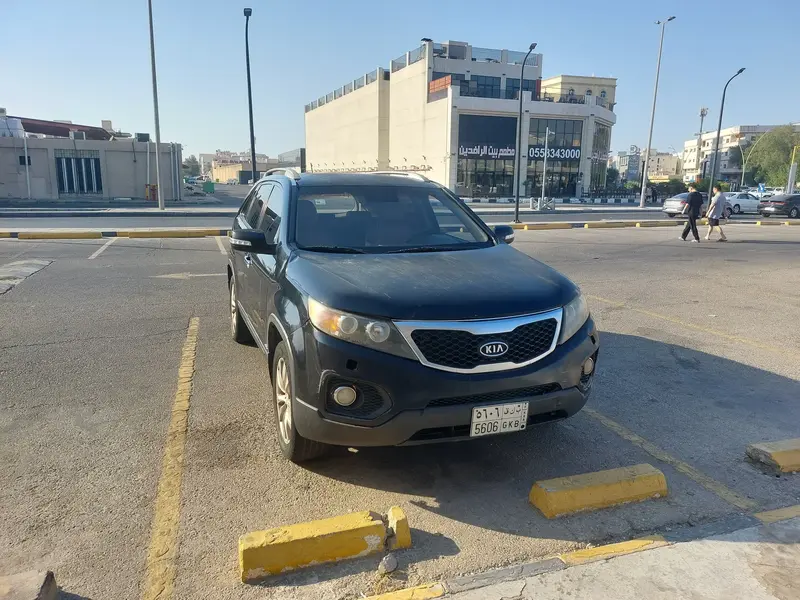 KIA Sorento 2011 1