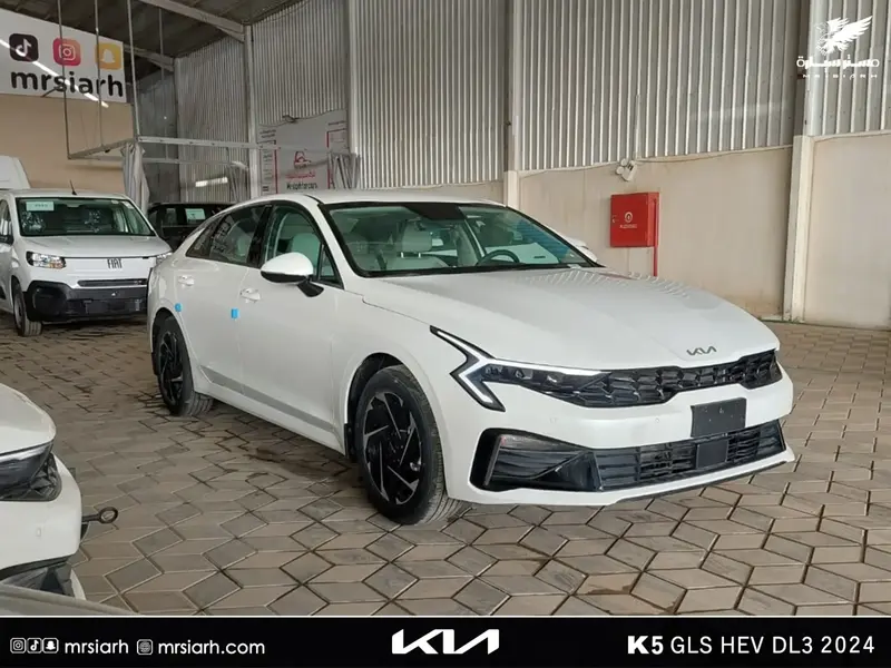 KIA K5 2024 3