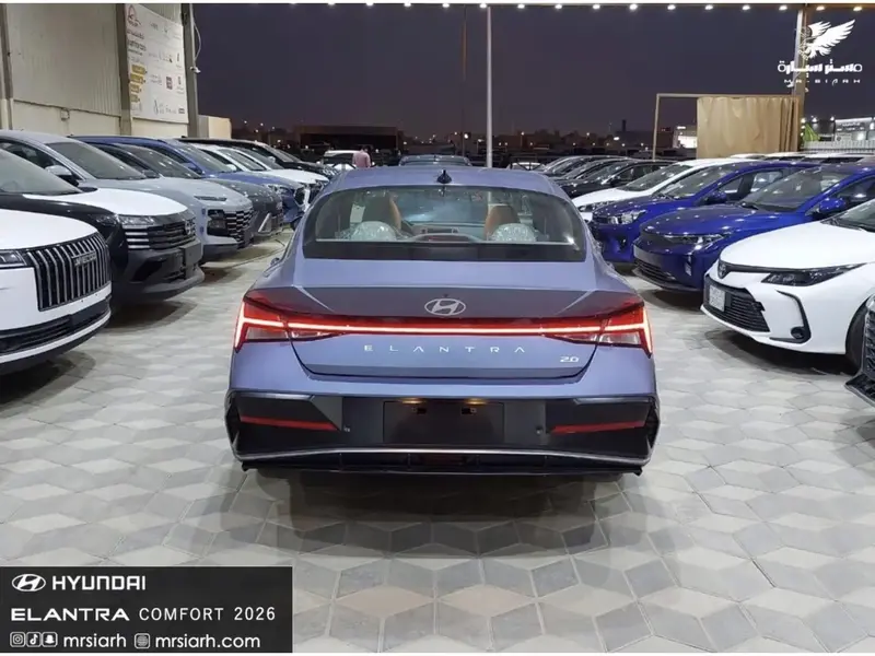 Hyundai Elantra 2026 4