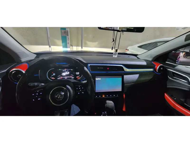 ام جي ZS 2022 13
