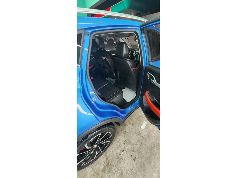 ام جي ZS 2022 8