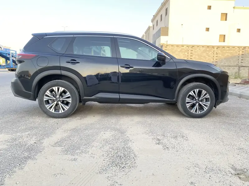 نيسان اكس تريل بلس SV+دبل 2025  3