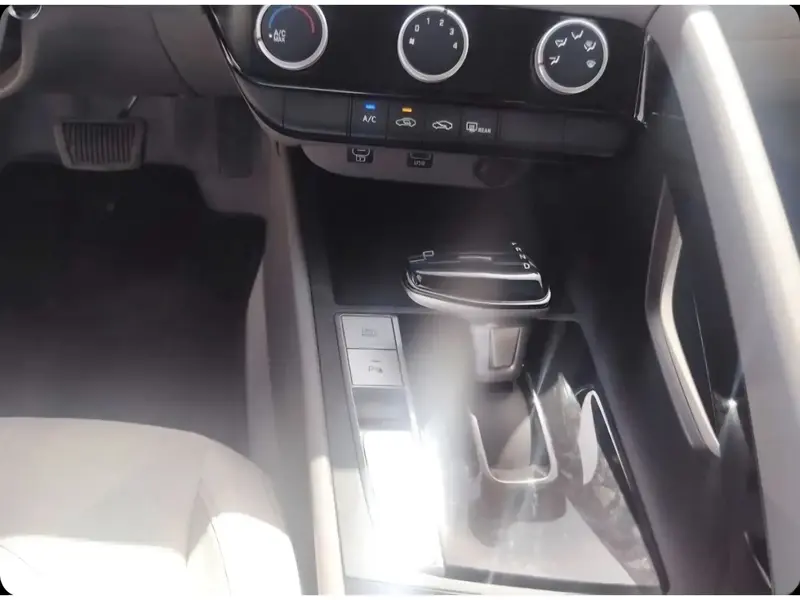 Hyundai Elantra 2025 7