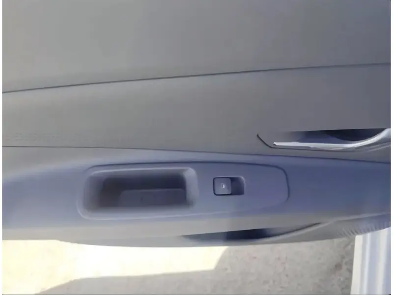 Hyundai Elantra 2025 13
