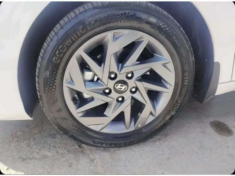 Hyundai Elantra 2025 15