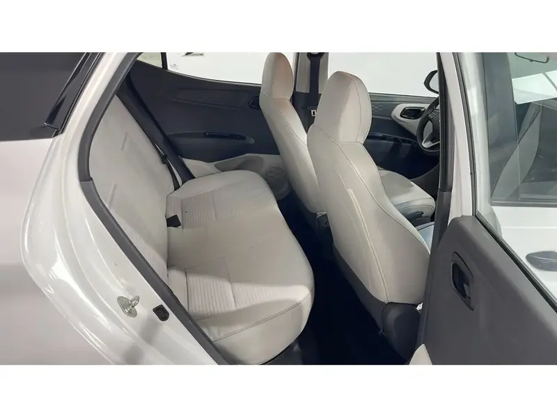هيونداي جراند i10 فليت 2024 16