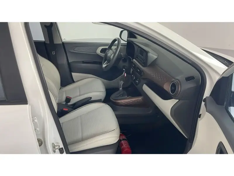 Hyundai GRAND i10 FLT 2024 11