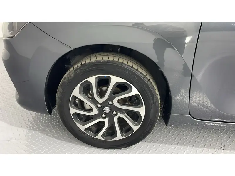 Suzuki Baleno GLX 2024 26