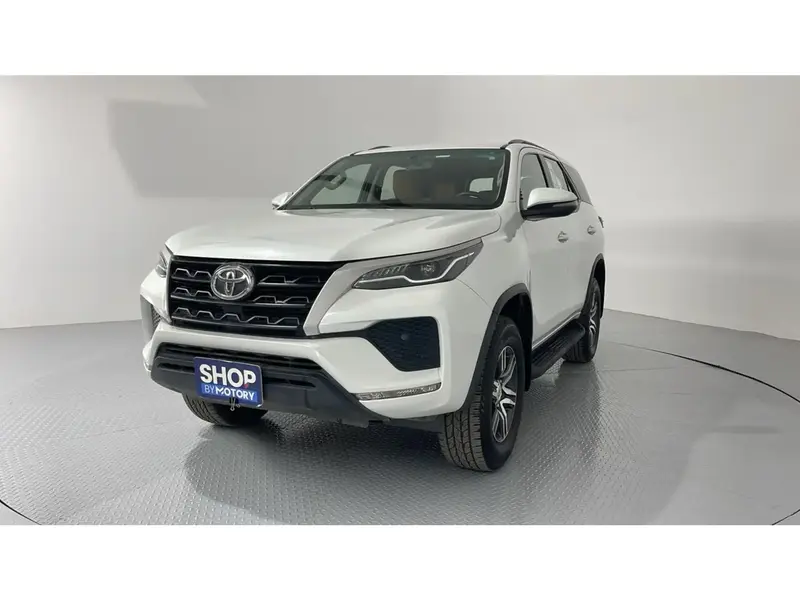 Toyota Fortuner GX2 4x4 2024 3