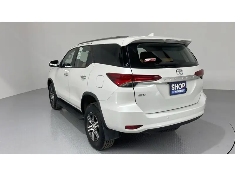 Toyota Fortuner GX2 4x4 2024 7