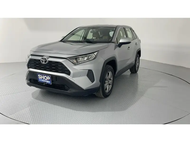 Toyota RAV4 LE 4X4 2024 3