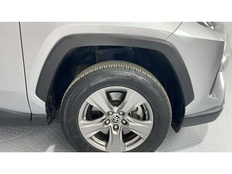 Toyota RAV4 LE 4X4 2024 17