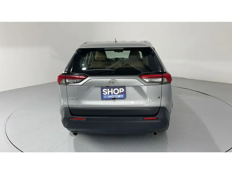 Toyota RAV4 LE 4X4 2024 6