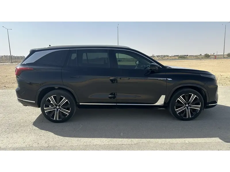 ام جي RX9 2025 4
