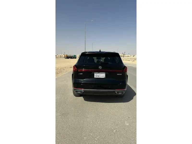 ام جي RX9 2025 11