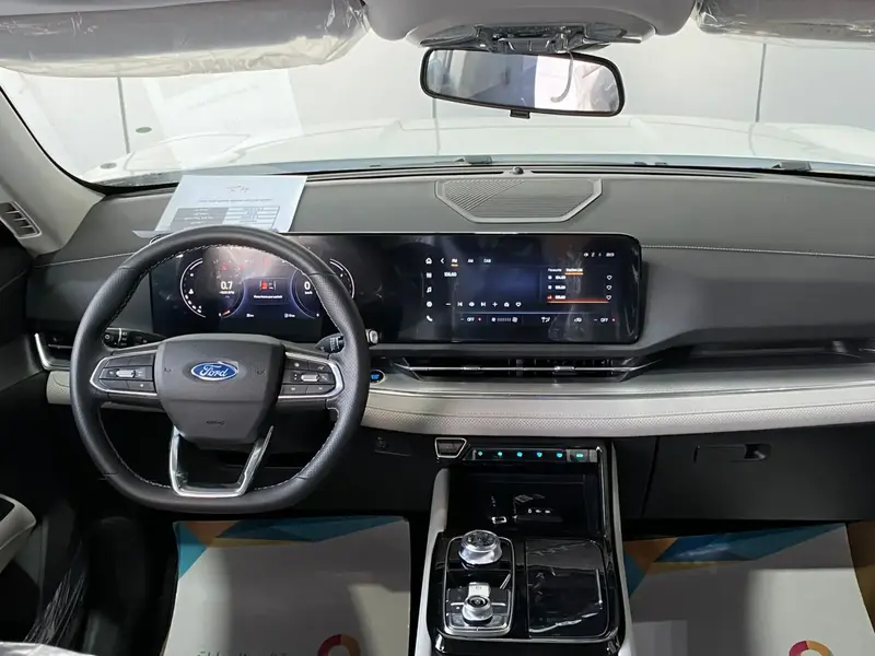 MG ZS 2025 10