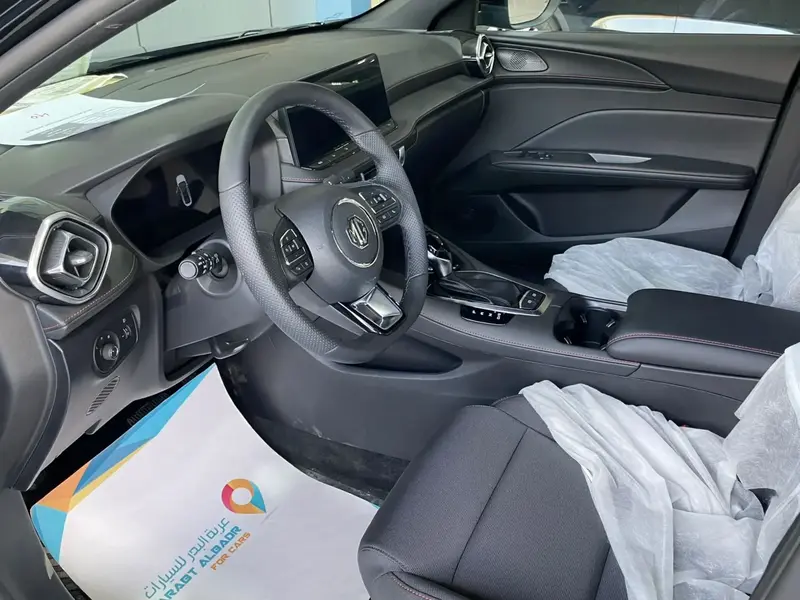 MG ZS 2025 8