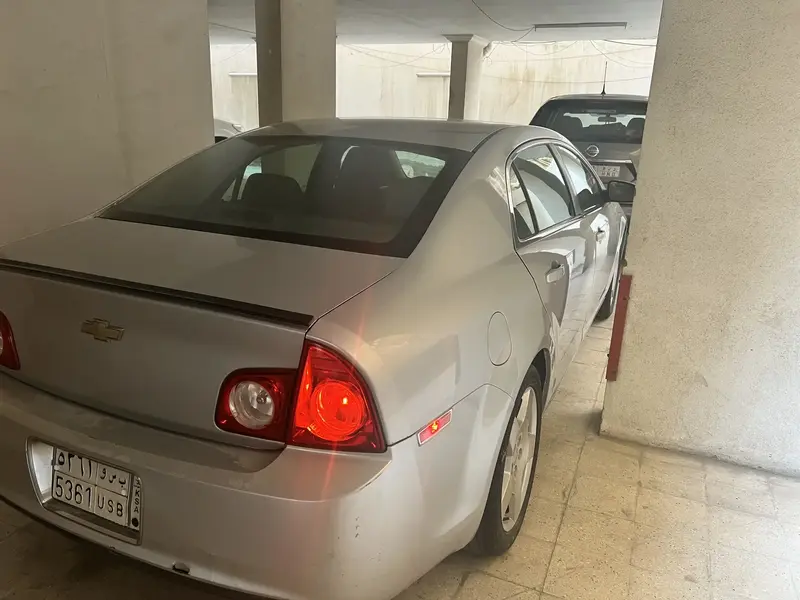 Chevrolet Malibu 2010 4