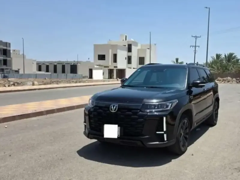 شانجان CS95 2025 Royal Black Edition  3