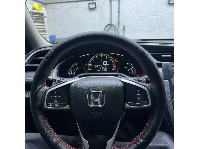 Honda Civic 2018 8