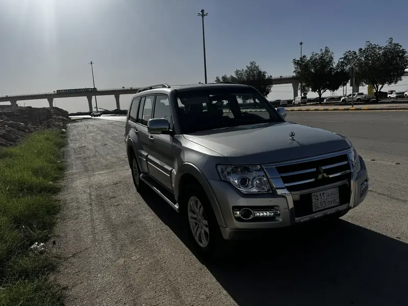 Mitsubishi Pajero 2022 15