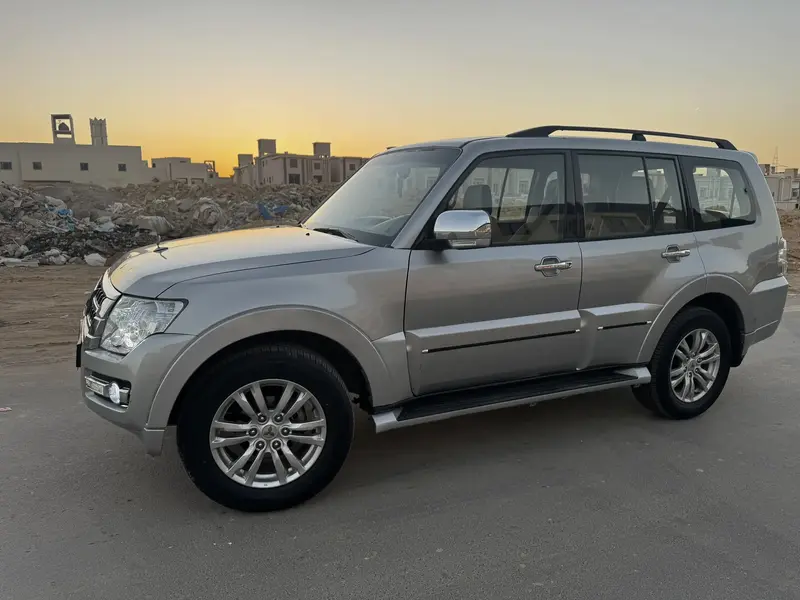 Mitsubishi Pajero 2022 6