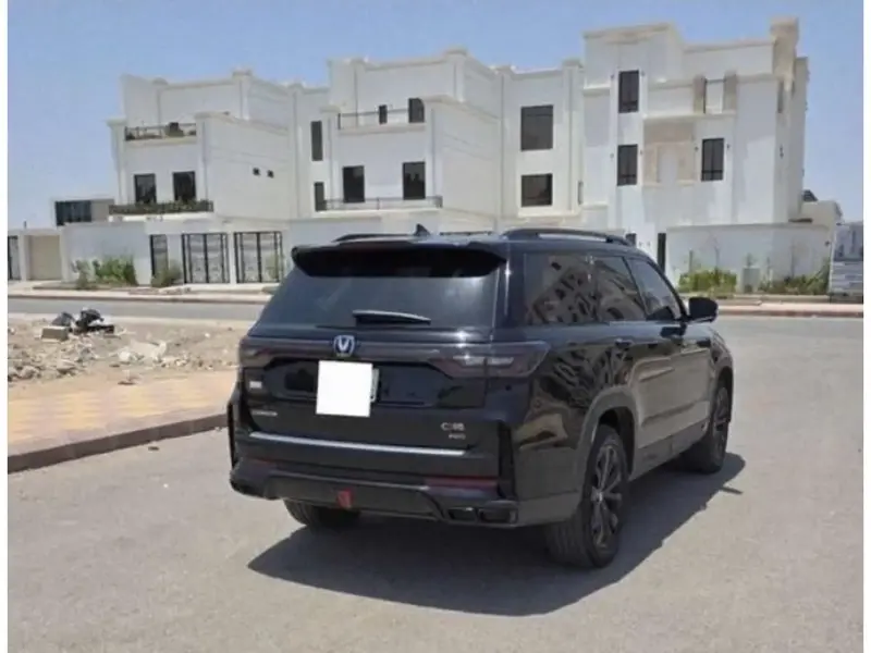 شانجان CS95 2025 Royal Black Edition  11