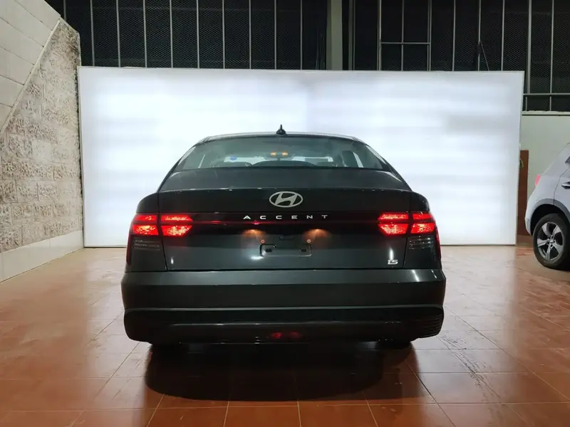 Hyundai Accent 2026 5