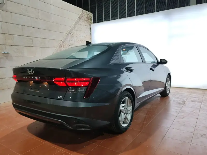 Hyundai Accent 2026 6