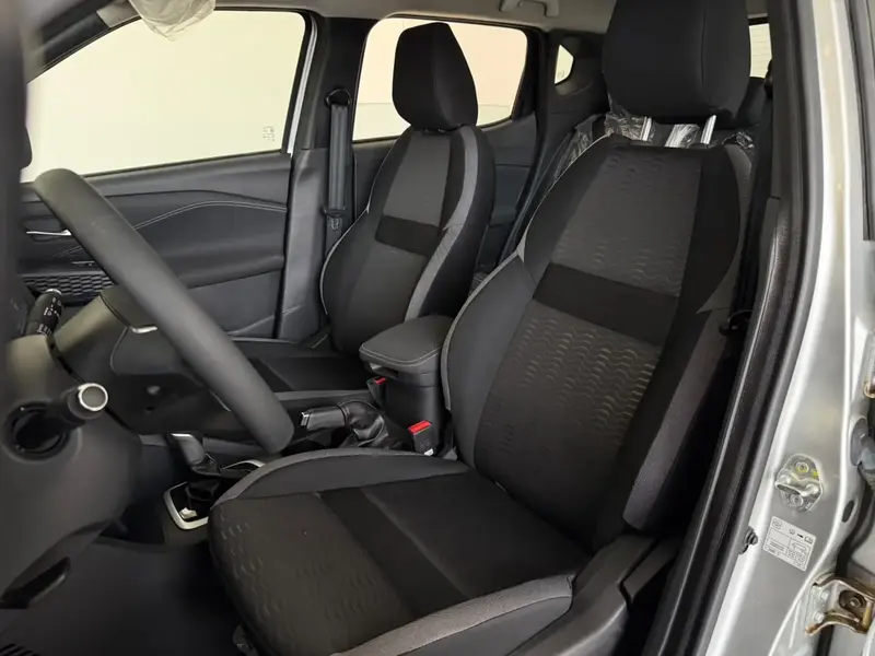 Nissan Magnite 2025 8
