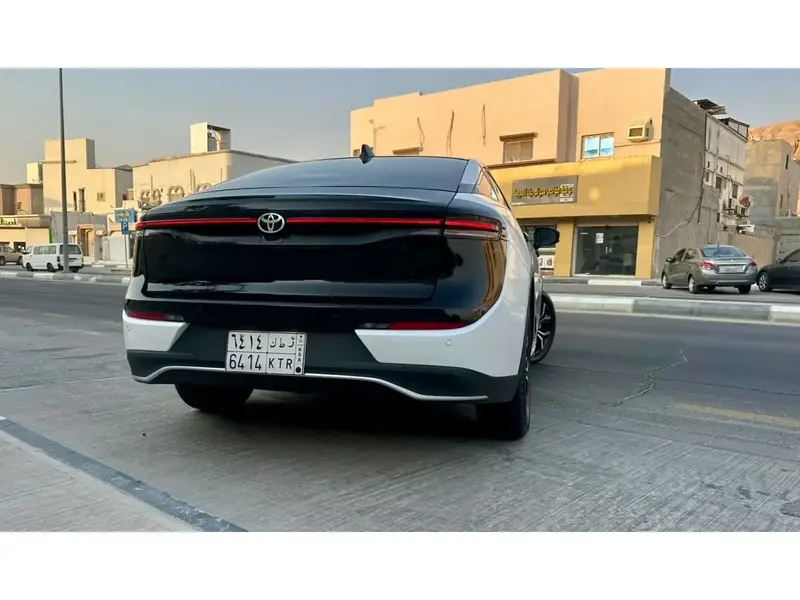 تويوتا كراون 2023 13