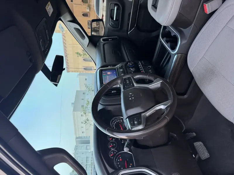 Chevrolet Silverado 2021 17