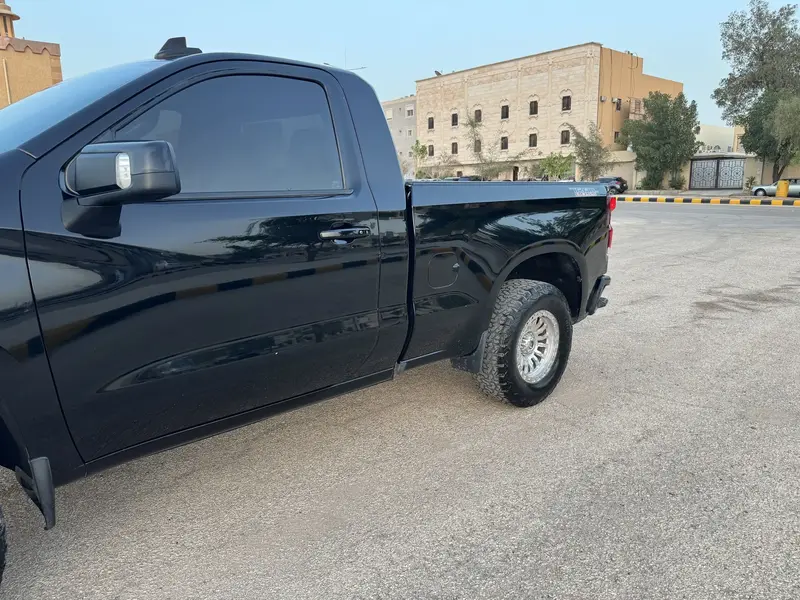 Chevrolet Silverado 2021 13