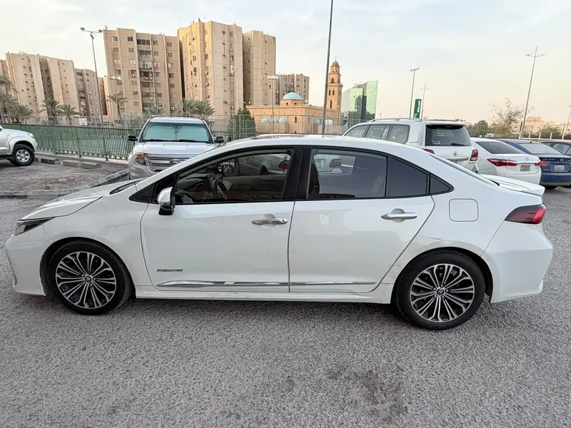 Toyota Corolla 2020 4