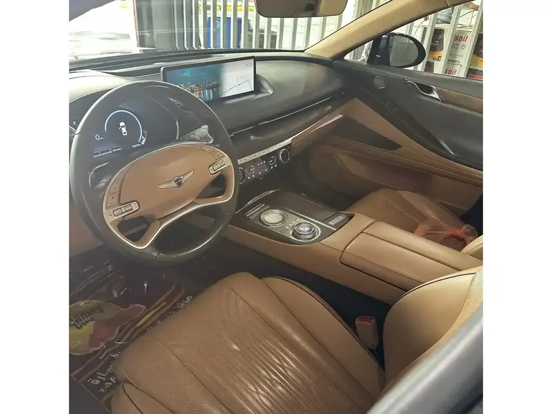Genesis G80 2021 2