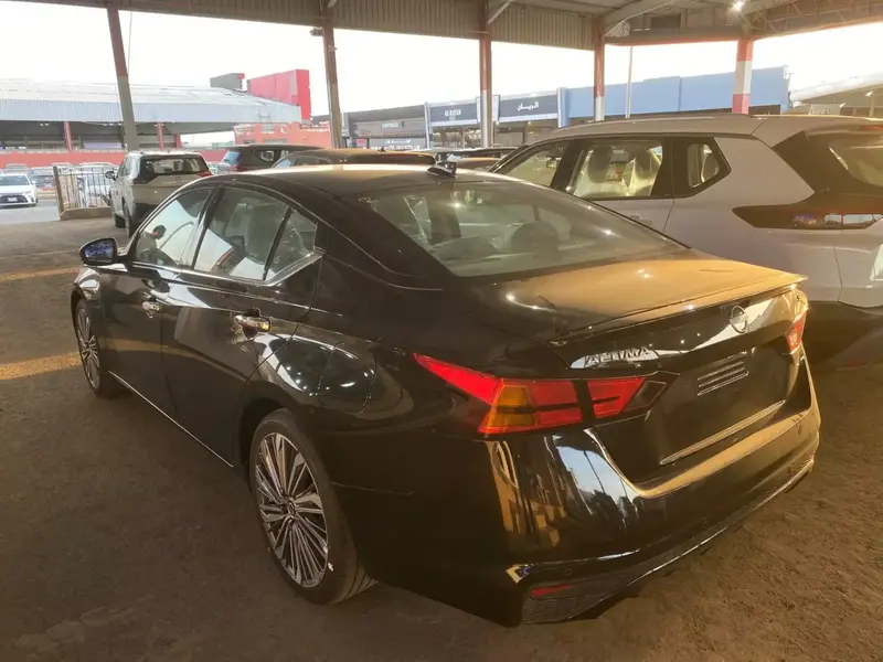 Nissan Altima 2026 10