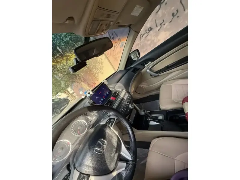 Honda Accord Coupe 2012 7