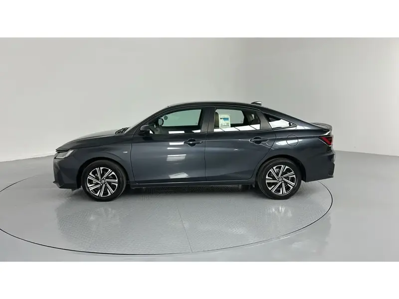 Toyota Yaris Y PLUS 1.3L 2024 19