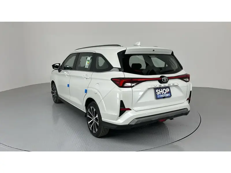 Toyota VELOZ GLX 2024 15