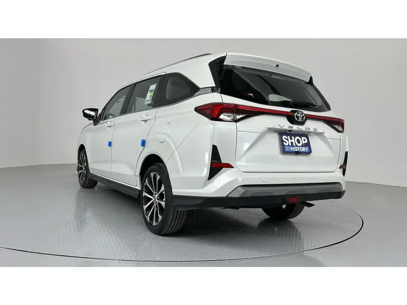 Toyota VELOZ GLX 2024 16