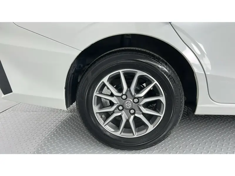 Toyota Yaris Y 2024 11