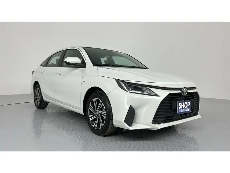 Toyota Yaris Y PLUS 1.3L 2024 4