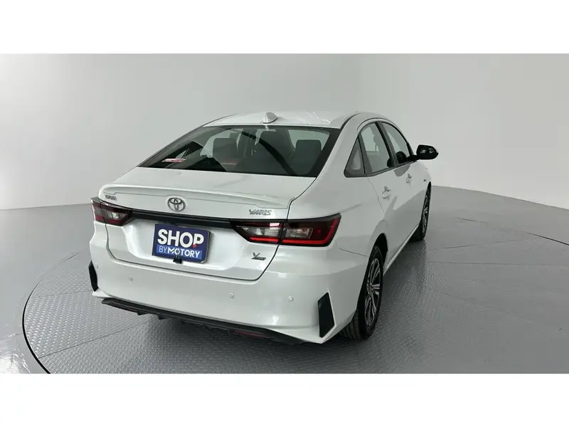 Toyota Yaris Y PLUS 1.3L 2024 14